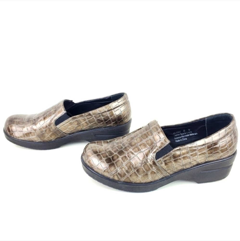 Easy Street Loafers Shoes Womens Size 8M Metallic Croc Pattern Brown